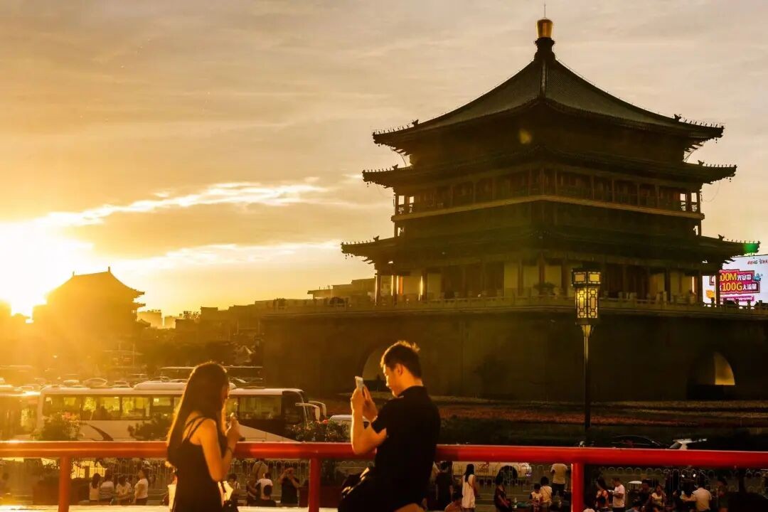 夕阳下的城楼